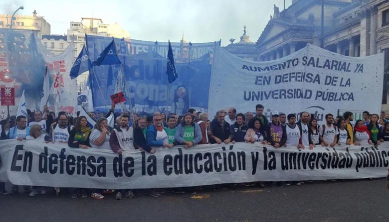 Hoy se viene una nueva edición de la politizada marcha universitaria: con los rostros de políticos que conforman la decadencia argentina