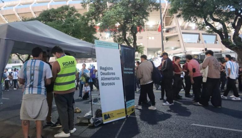 Quienes deban cuota alimentaria no podrán ingresar a los estadios durante el Mundial: así lo anunció el jefe de Gobierno porteño, Jorge Macri