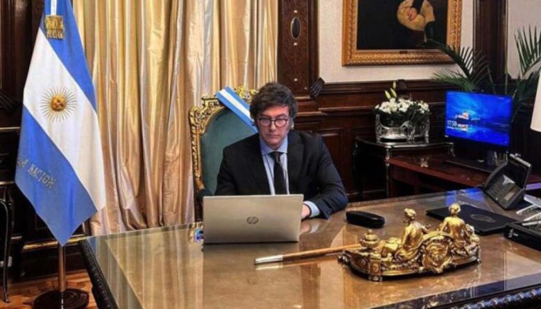 Al final, Javier Milei canceló su viaje a la cumbre del Mercosur para participar de la reunión de diputados y senadores en Casa Rosada