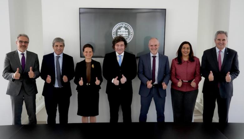 Milei recibió en la Quinta de Olivos a las autoridades del Banco Mundial: luego de la concesión de 2.000 millones de dólares