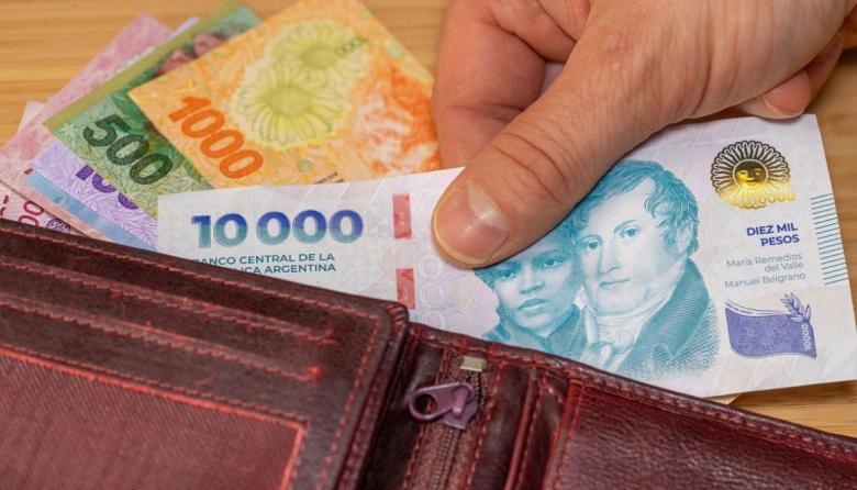 Según el INDEC, la economía creció un 2,3% en el primer trimestre del año y los salarios aumentaron un 3,7% en el mes de abril