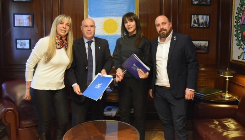 COFECI expuso su oposición al proyecto de reforma en el sector inmobiliario ante autoridades del Senado
