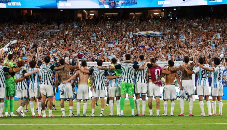 ¡Un día muy especial! En clave Mundial, Argentina vs Inglaterra por un lugar en la final a partir de las 16
