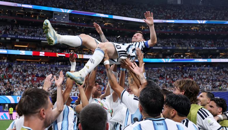¡Argentina 3 – Egipto 2! La Scaloneta puso en juego el gen competitivo criollo nacional con una remontada épica y ya está en Cuartos de Final