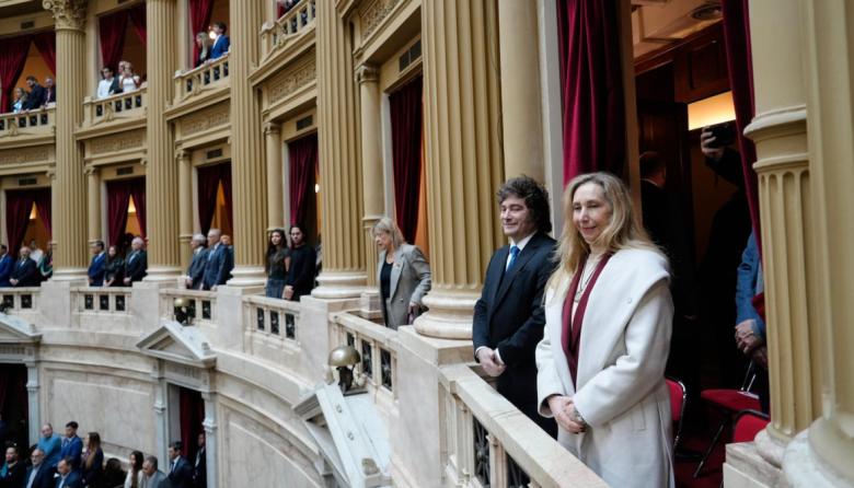 Milei se reunió con sus senadores y diputados y les informó su plan de Gobierno de aquí en más