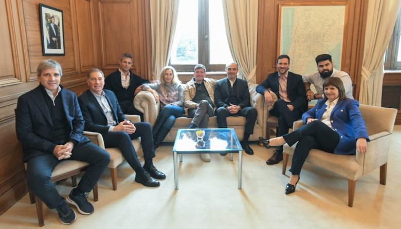 Este martes, la Mesa Política del Gobierno se reunió en Casa Rosada para ordenar la agenda en el Congreso