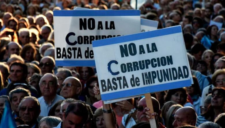 El 47% de los argentinos consideran que la corrupción es el principal problema del país