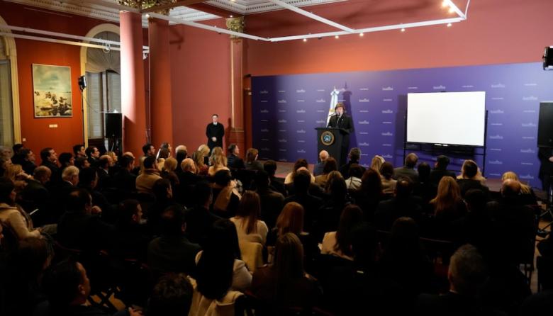 Javier Milei se reunió ayer con sus ministros y legisladores de LLA en Casa Rosada