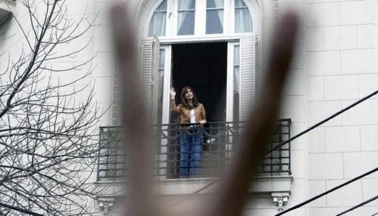 El TOF 2 dispuso un embargo preventivo sobre el departamento de San José 1111, a modo de nueva etapa de ejecución patrimonial de Cristina Fernández de Kirchner, por la causa Vialidad
