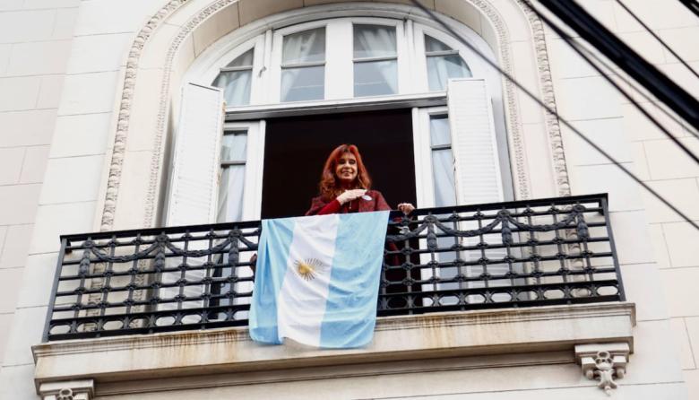El interventor de la UOM, despidió a María Soledad Calle, la militante kirchnerista que aparece como compradora del piso de debajo de donde está con prisión domiciliaria CFK
