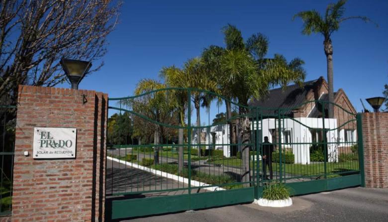 La muerte de Jorge Messi: en la más estricta intimidad, Lionel despidió a su padre junto a toda su familia