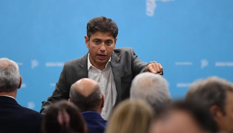 Axel Kicillof se reunió con diputados y senadores bonaerenses para ponerlos al tanto de los próximos pasos del Movimiento “Derecho al Futuro”