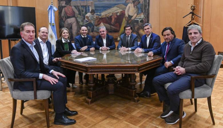Diego Santilli y Luis Caputo se reunieron con gobernadores y acordaron un nuevo esquema de subsidios, para garantizar la votación de la ley de Zonas Frías