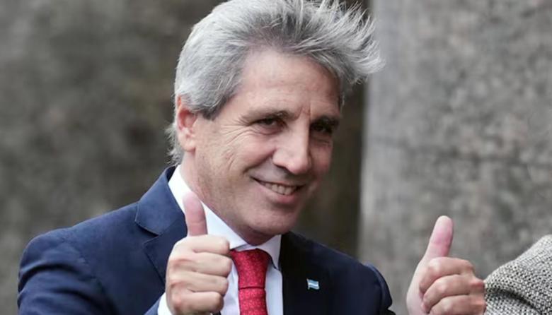 Caputo sobreseído: la Cámara Federal de la Ciudad, confirmó el sobreseimiento del ministro de Economía de la Nación de la causa por emisión del bono a 100 años