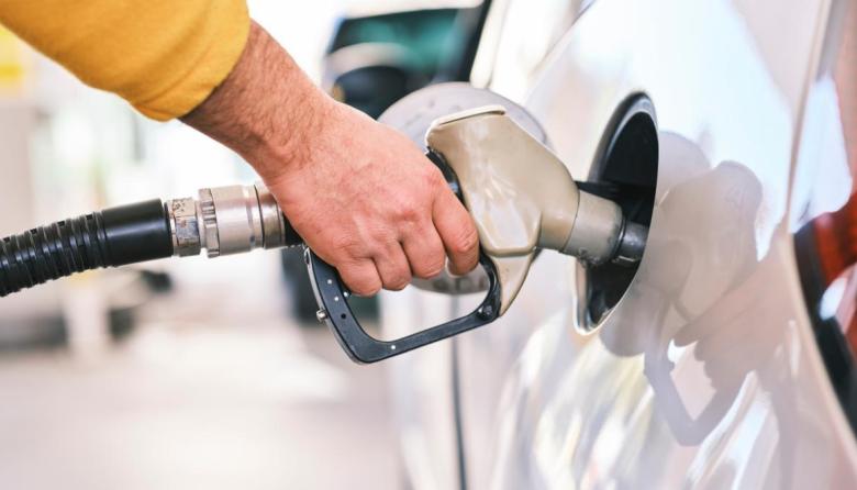 Todo aumenta: Shell, Axion y Puma, aumentaron entre 2% y 5% el precio de la nafta