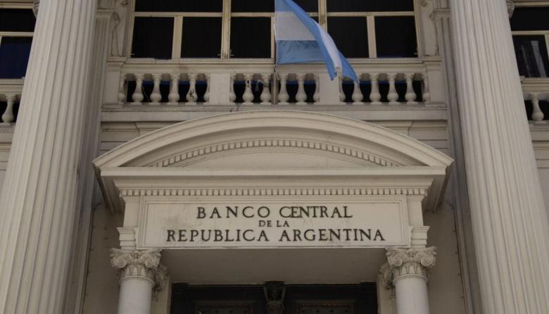 ¿Qué dirán Milei, Caputo y Bausili? La Auditoría General de la Nación (AGN) publicó un informe sobre el BCRA y señaló que, en 2025, la entidad perdió más de 1.000 millones de dólares por el precio del oro