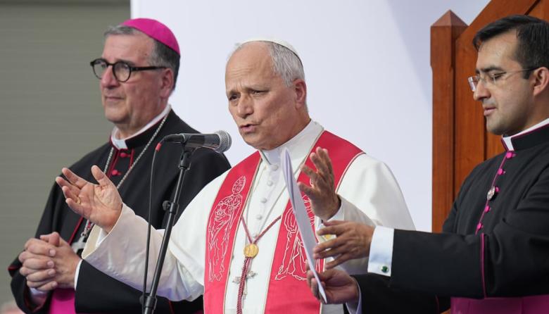 ¿Darán los tiempos para que pueda venir a la Argentina? Operan de urgencia al Papa León XIV