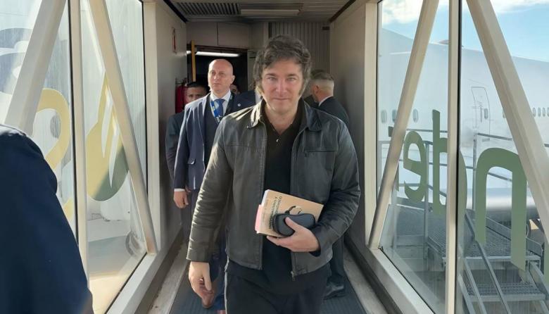 Javier Milei viajó a Estados Unidos, donde participará de la Gala de la Herencia Hispana