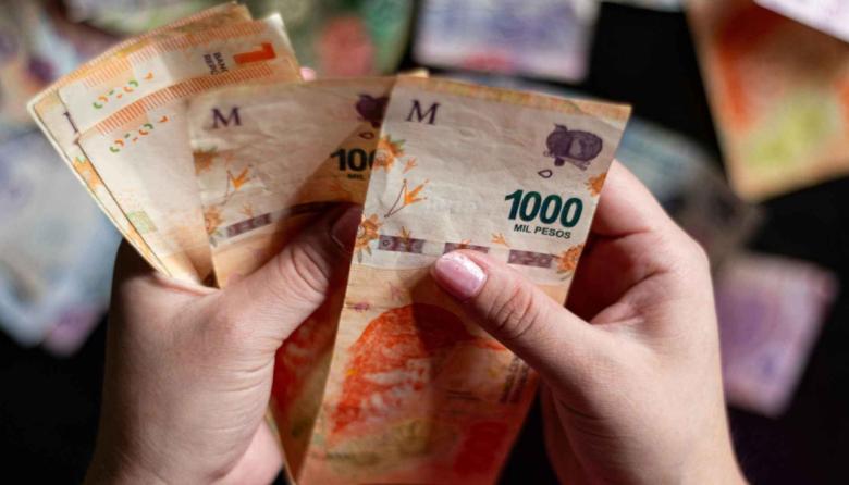Los sueldos le volvieron a ganar a la inflación: según el INDEC, los trabajadores en blanco tuvieron un incremento nominal del 2,6% en el mes de agosto