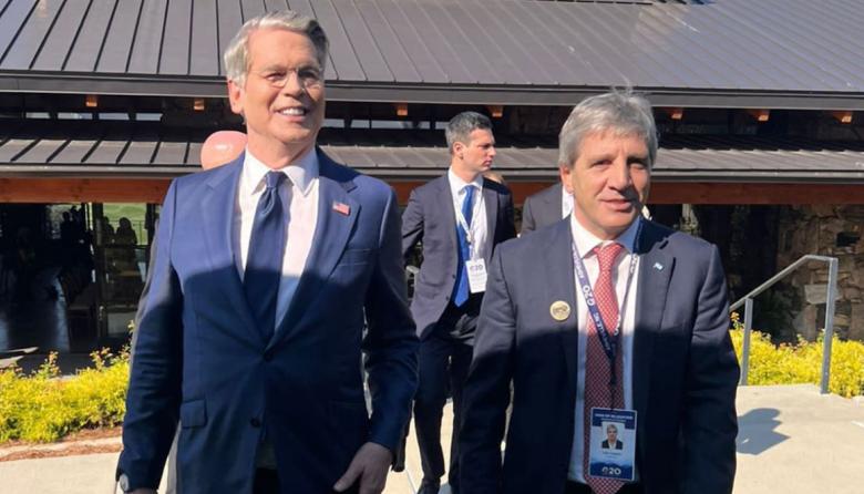 Ante el debilitamiento de la economía, el secretario del Tesoro de Estados Unidos, Scott Bessent, reconoció que, de ser necesario, su país volvería a apoyar financieramente a Argentina