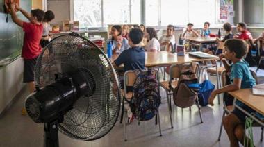 Por la ola de calor que ya lleva 15 días, suspenden las clases en Mar del Plata