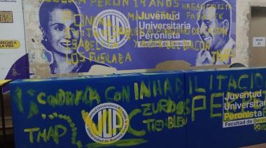 Violencia sin fin: a las piñas entre una agrupación libertaria y otra kirchnerista en la UBA
