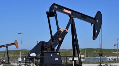 Abrupta caída del precio del petróleo tras el anuncio de la apertura del estrecho de Ormuz: el barril perforó los 90 dólares