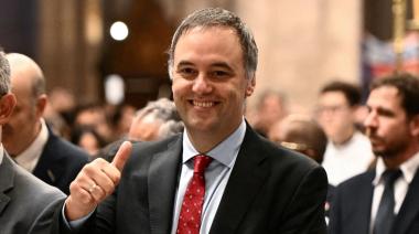 Una buena para Adorni: la fiscal Alejandra Mángano solicitó cerrar, por falta de delito, la causa por el viaje con su mujer Bettina Angeletti a Estados Unidos en el avión presidencial