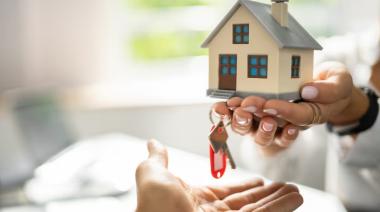 El mercado inmobiliario se sostiene, pero el crédito hipotecario pierde impulso