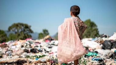 Según un informe de UNICEF, en el segundo semestre del 2025, la pobreza infantil en Argentina cayó al 42,3%