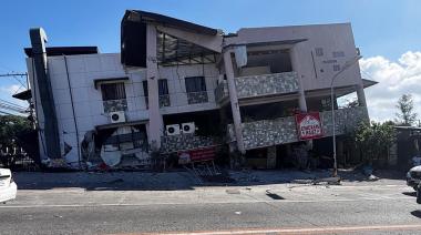 Filipinas: un terremoto de 7,8 provocó un colapso; hay muertos y heridos