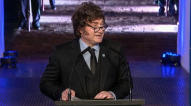En Tucumán, Milei encabezó la vigilia del 9 de julio, con un claro mensaje para intentar alinear a los gobernadores