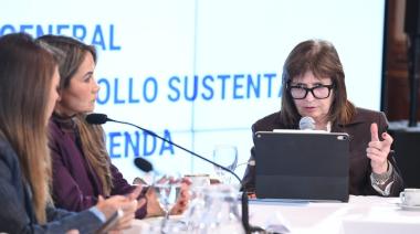 Patricia Bullrich anunció cambios a la ley de Sociedades, que impulsa Federico Sturzenegger