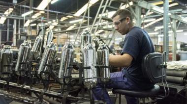 Un informe del INDEC confirma que, en el segundo trimestre del 2026, la economía argentina cayó un 0,6%