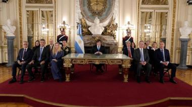 Javier Milei anunció por cadena nacional la construcción de una base naval en Tierra del Fuego y sanciones a petroleras que operen en Malvinas
