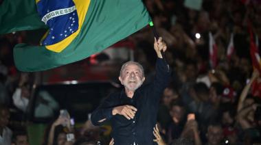 Elecciones en Brasil: sorpresivo triunfo de Lula, teñido de un episodio sospechoso