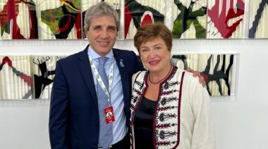 Luis Caputo se reúne con Kristalina Georgieva, para avanzar en la revisión del programa con el FMI