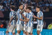Eliminatorias: en el clásico del Río de La Plata, Argentina venció a Uruguay