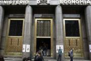 La deuda pública se redujo en 11.901 millones de dólares en mayo: así lo confirmó la Secretaría de Finanzas de la Nación