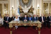 Se viene una nueva mesa política, pero sin cambios de nombres: deberán invitar a los gobernadores y posibles aliados