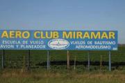 Tragedia en Miramar: una mujer de 52 años falleció mientras se tiraba en paracaídas, puesto que dicho equipo nunca se abrió