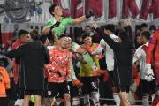 Fútbol de primera: en una jornada no apta para cardíacos, River, Racing, Gimnasia y Rosario Central pasaron a 4tos de final del Torneo Apertura