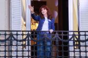 La Justicia intimó a CFK a cumplir con las normas de su arresto domiciliario para poder seguir conservando el beneficio