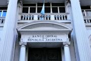 En el último día hábil de la semana, el BCRA habilitó las cuentas a sueldo para que las empresas abonen sus salarios en dólares