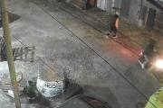 Así está la provincia de Bs. As.: en Lanús, un grupo de vecinos le reclamó a una vivienda que dejaran de vender droga y los sacaron a los tiros