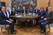 Diego Santilli y Luis Caputo se reunieron con gobernadores y acordaron un nuevo esquema de subsidios, para garantizar la votación de la ley de Zonas Frías