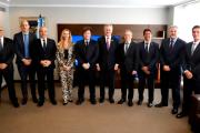 El Gobierno firmó un acuerdo bilateral en Ecuador, que potenciará a la industria automotriz