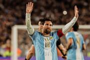 ¡La noche mágica de Messi! Un extraterrestre que normalizó lo extraordinario superando a Pelé, Maradona, Di Stéfano, Cristiano Ronaldo y a todos