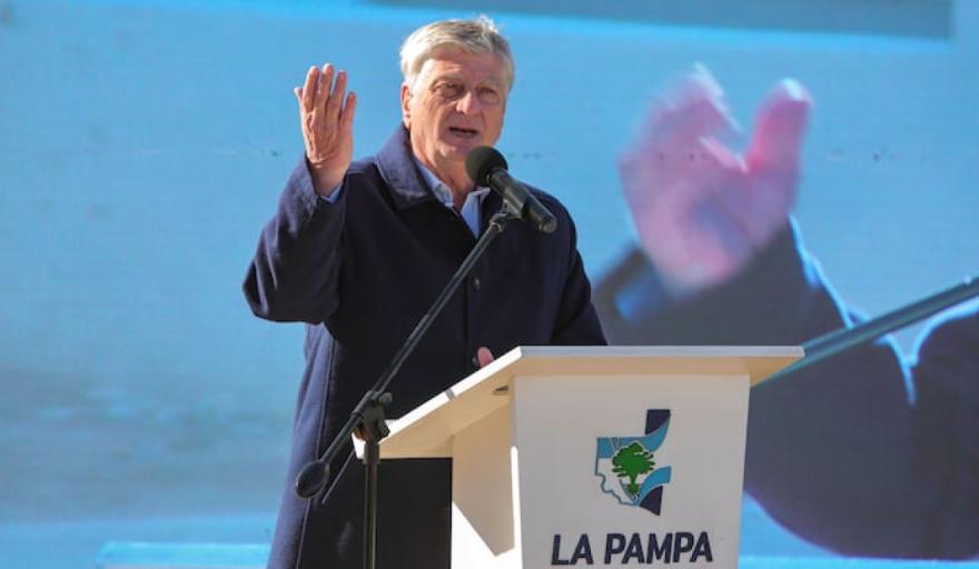 La Pampa le dice no a la ley de Glaciares: el gobernador Sergio Ziliotto, presentó un amparo para declararla inconstitucional, advirtiendo riesgos ambientales