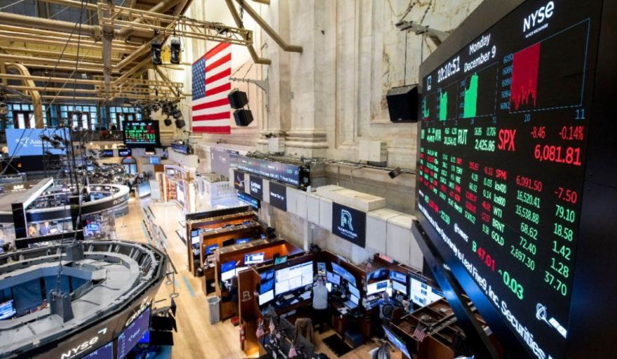 Jornada financiera: las acciones argentinas en Wall Street treparon hasta un 8% y el riesgo país retrocedió a 515 puntos básicos